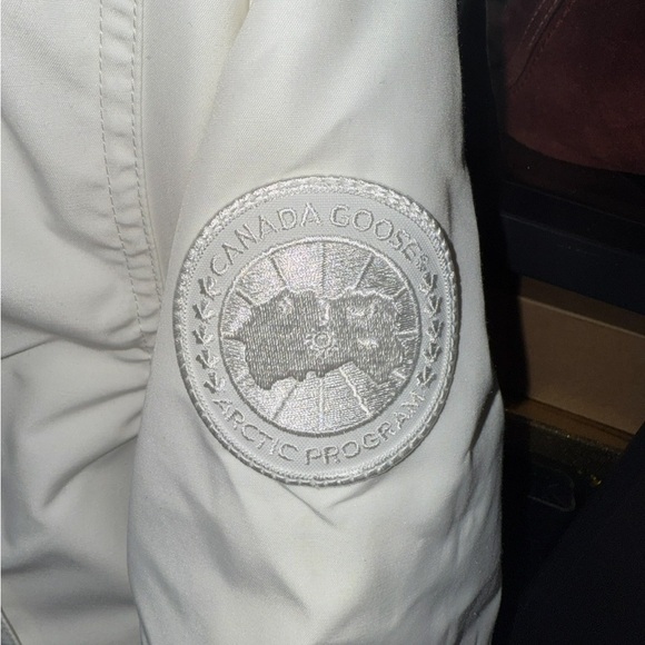 Canada Goose white Trillium Parka HUMANATURE NWT - Picture 8 of 16